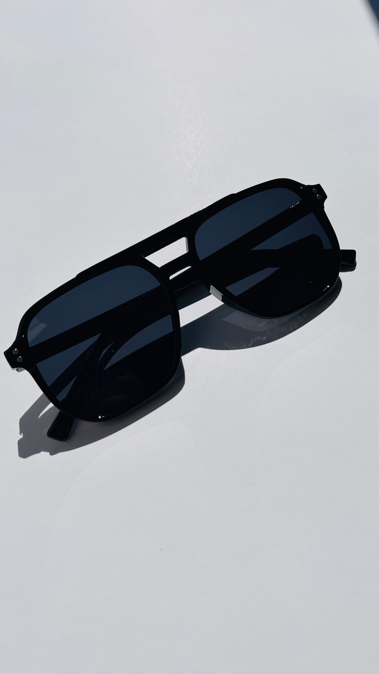 ANTEOJOS 🕶️