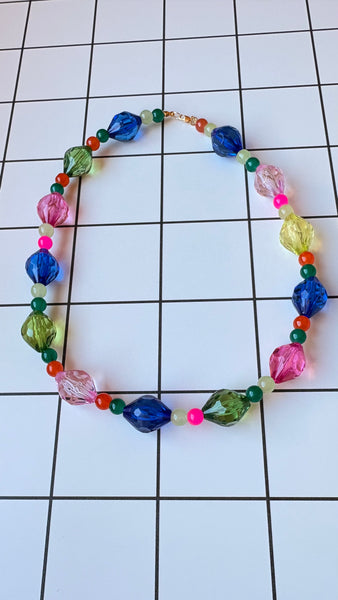 COLLAR DE ACRÍLICO