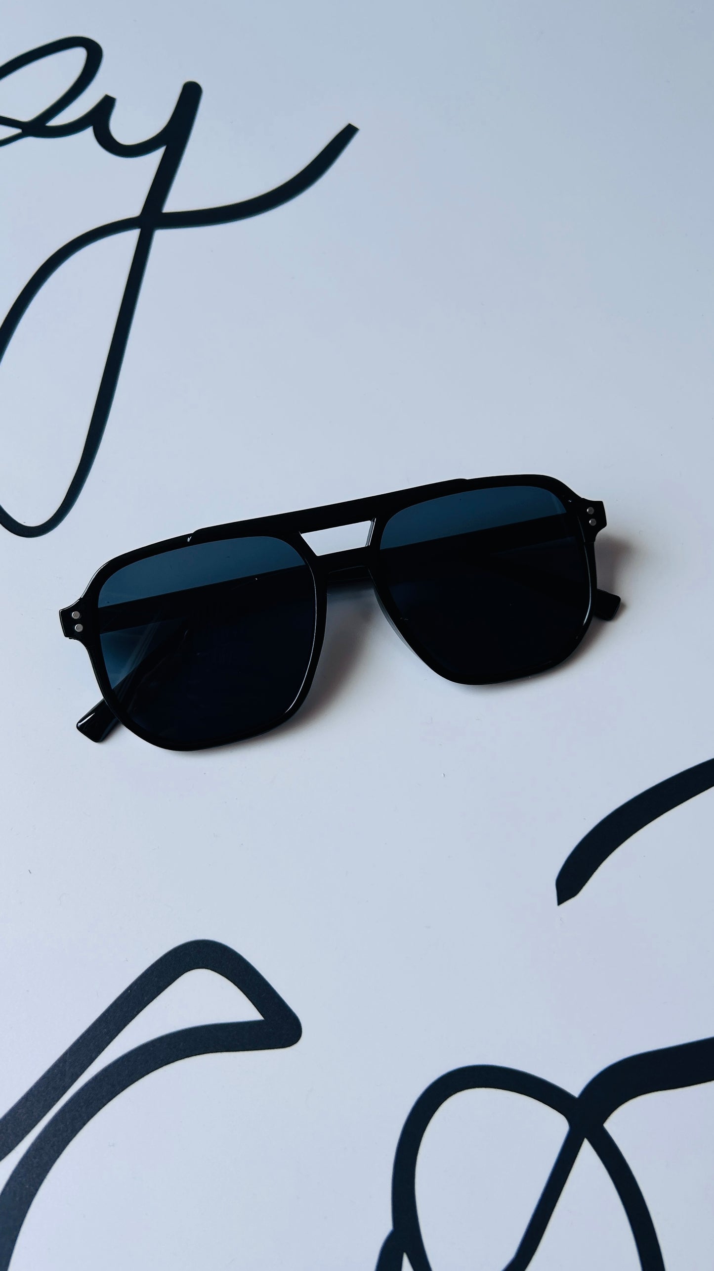 ANTEOJOS 🕶️